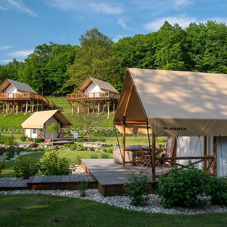 Banská Štiavnica Forrest Glamping酒店 外观 照片