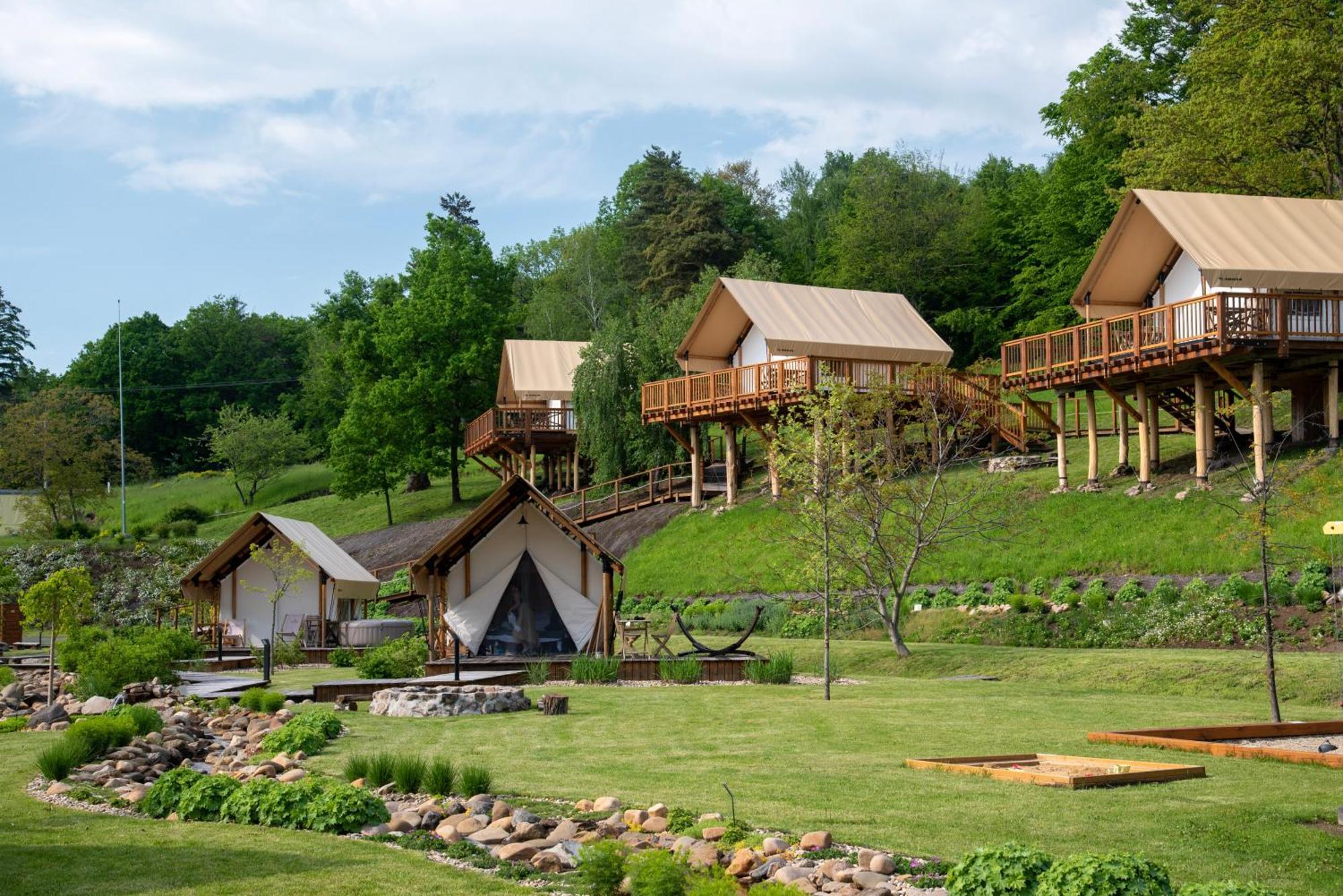 Banská Štiavnica Forrest Glamping酒店 外观 照片