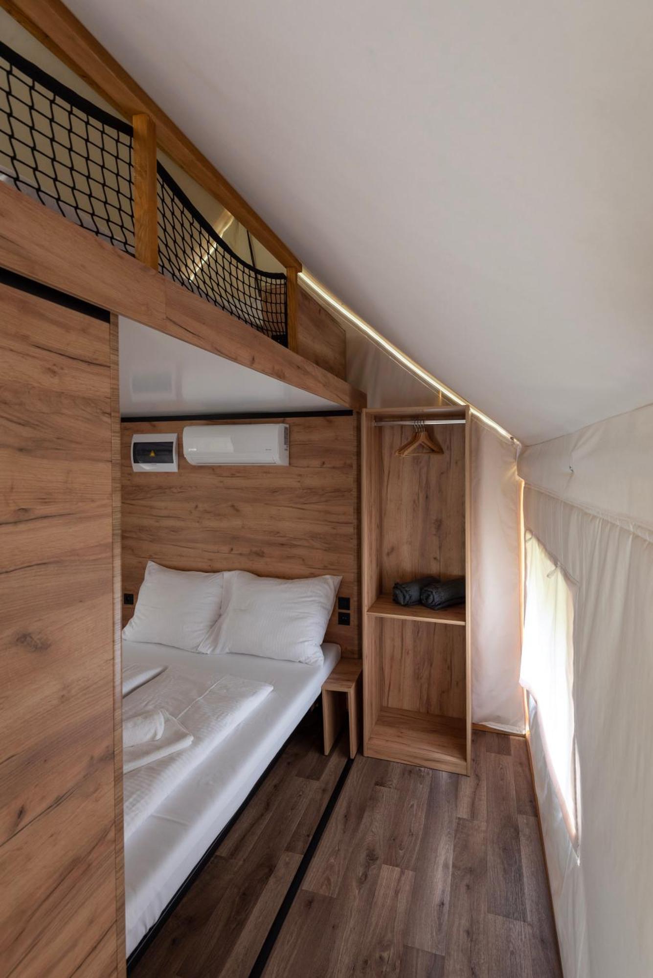 Banská Štiavnica Forrest Glamping酒店 外观 照片